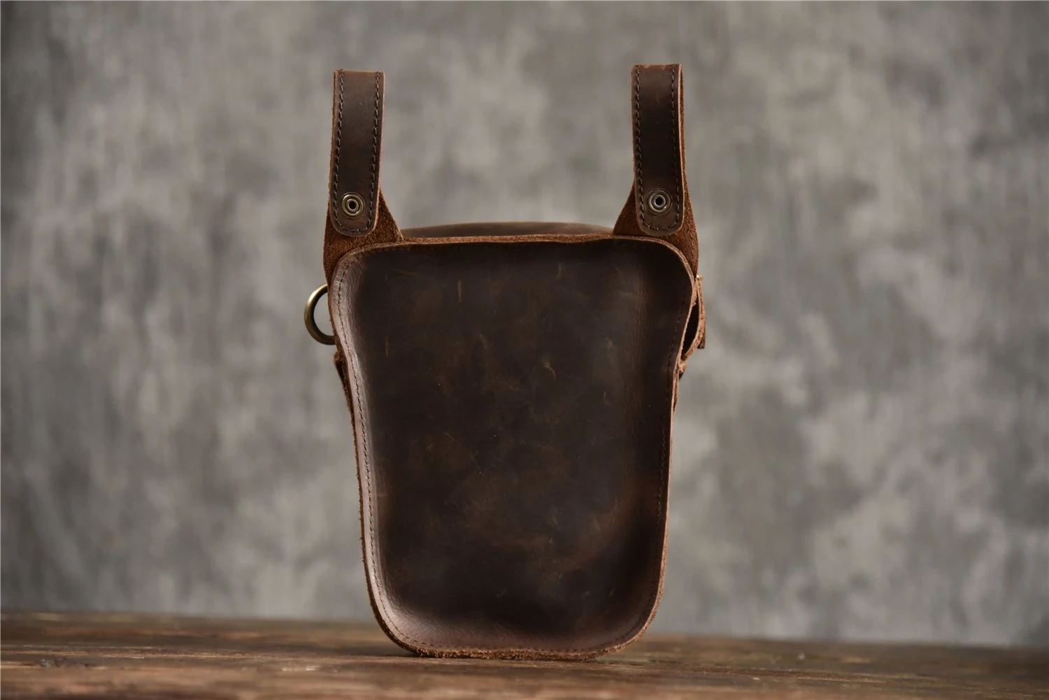 Fanny Pack for Men, Genuine Leather Outdoor Locomotive Waist Bag Shoulder Bag