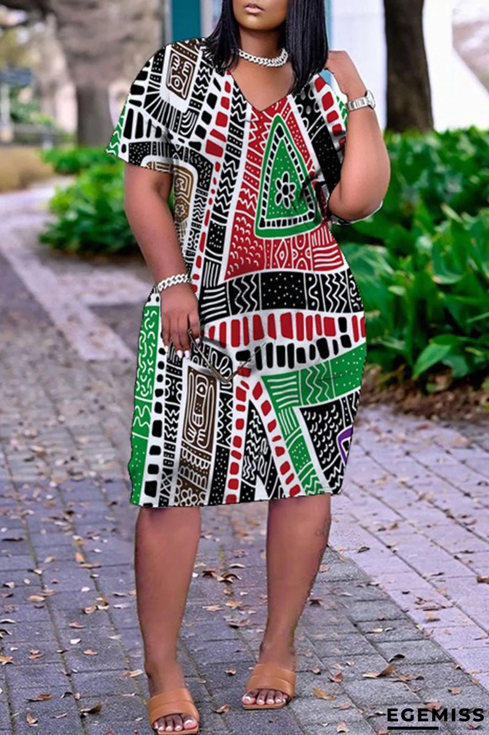 Black Green Casual Print Patchwork V Neck Straight Dresses | EGEMISS