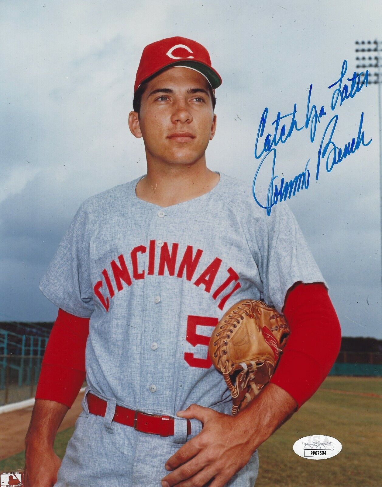 Autographed Johnny Bench HOF 89 Cincinnati Reds 8x10 Photo Poster painting with JSA COA