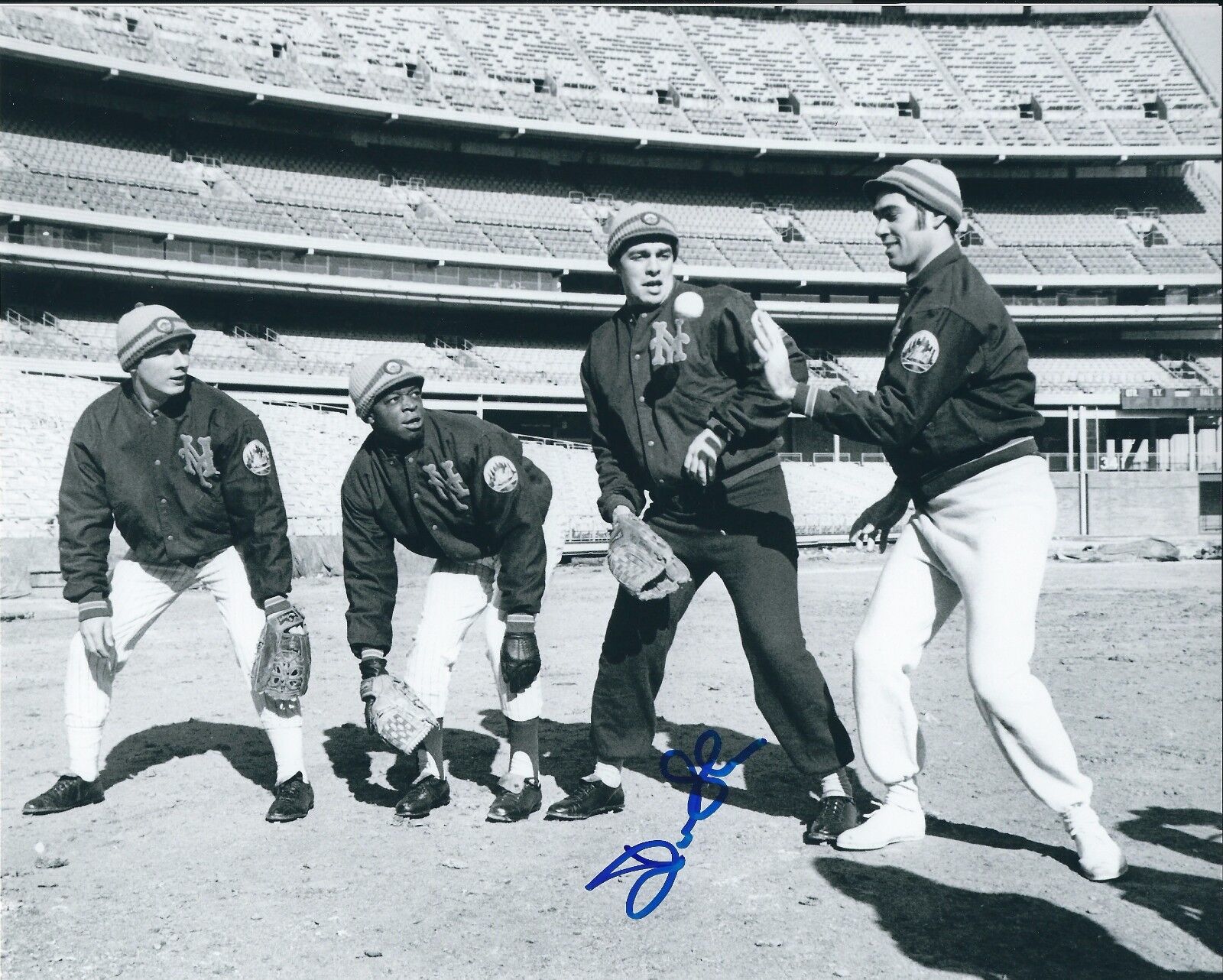 Signed 8x10 DON SHAW New York Mets Autographed Photo Poster painting - COA