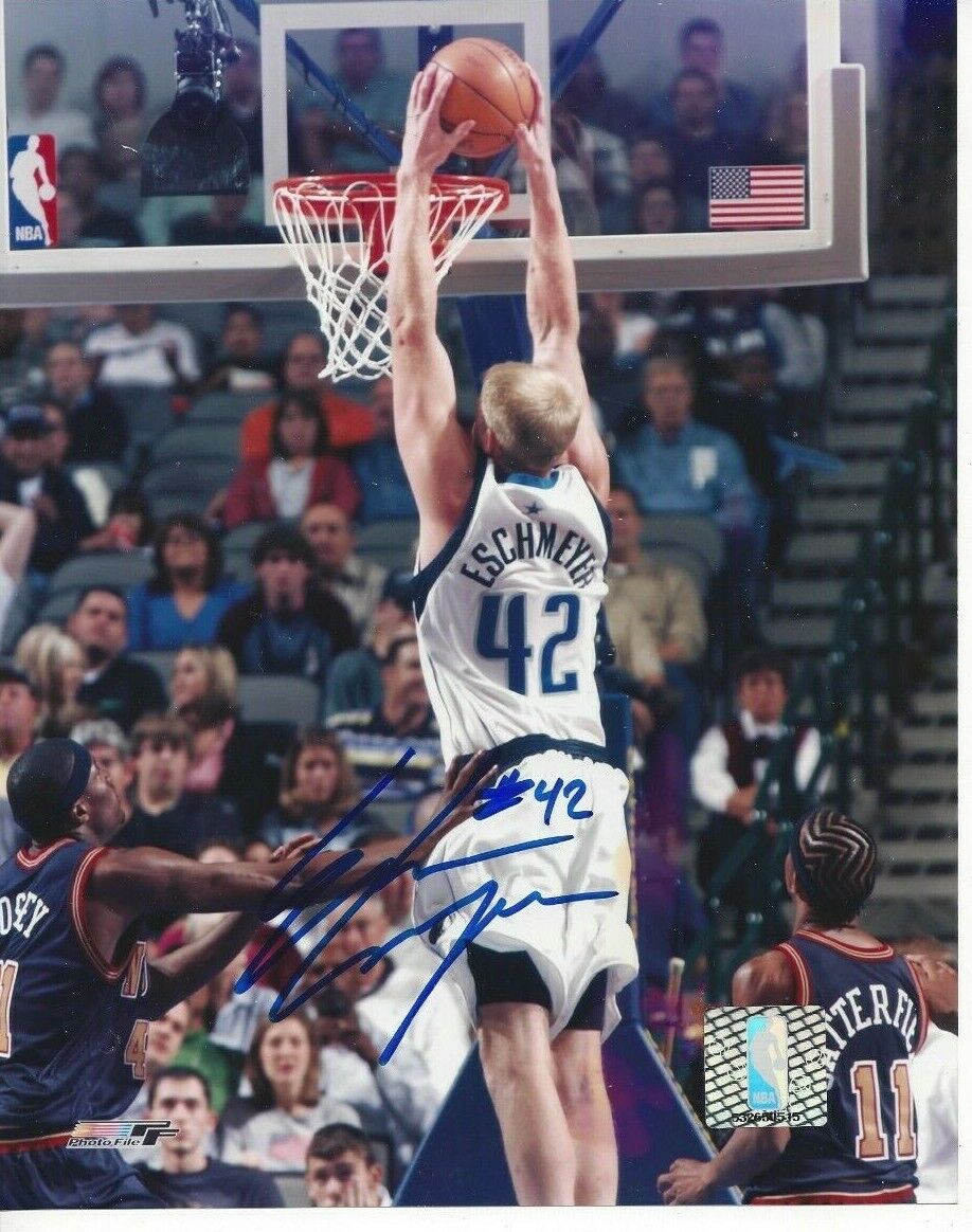 Evan Eschmyer Autographed 8x10 Dallas MavericksC683