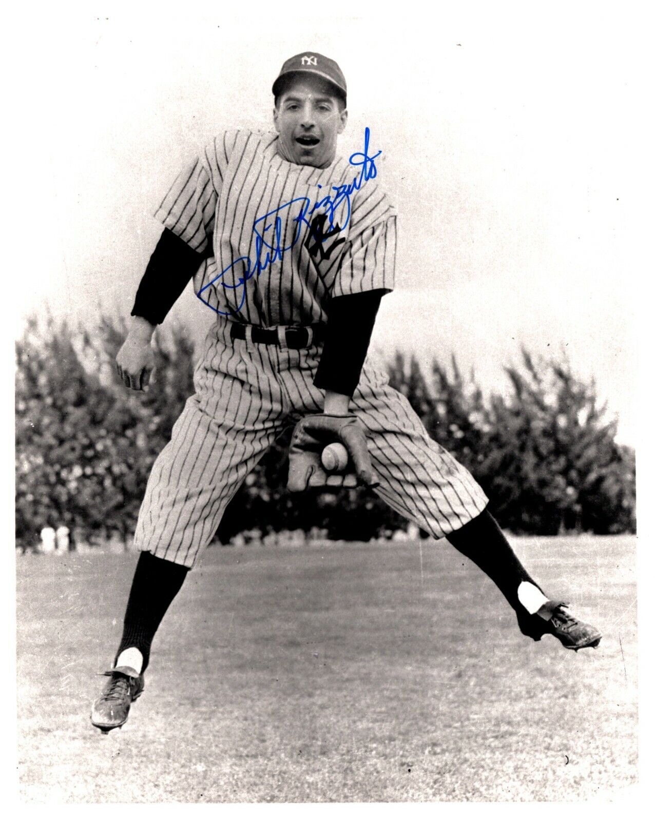 Phil Rizzuto Signed - Autographed New York Yankees 8x10 inch Photo Poster painting Died 2007 HOF