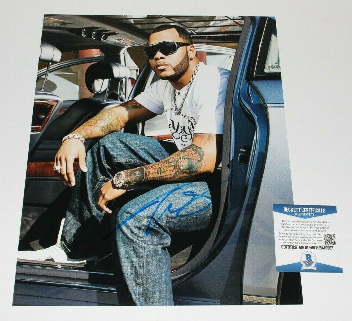 RAPPER SINGER FLO RIDA HAND SIGNED AUTHENTIC 11x14 Photo Poster painting BECKETT COA RIGHT ROUND