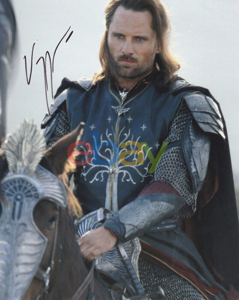 VIGGIO MORTENSEN SIGNED LORD OF THE RINGS 8X10 Photo Poster painting reprint