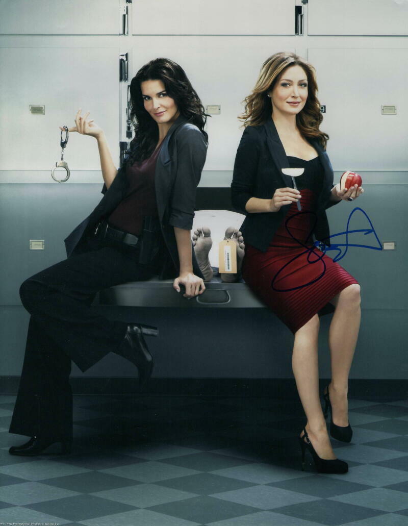 SASHA ALEXANDER SIGNED AUTOGRAPH 11x14 Photo Poster painting - MAURA RIZZOLI & ISLES BEAUTY