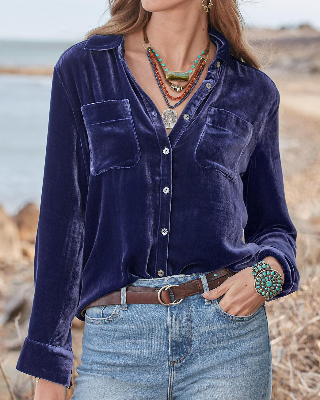 Button Down Long Sleeve Chest Pockets Solid Color Velvet Shirt