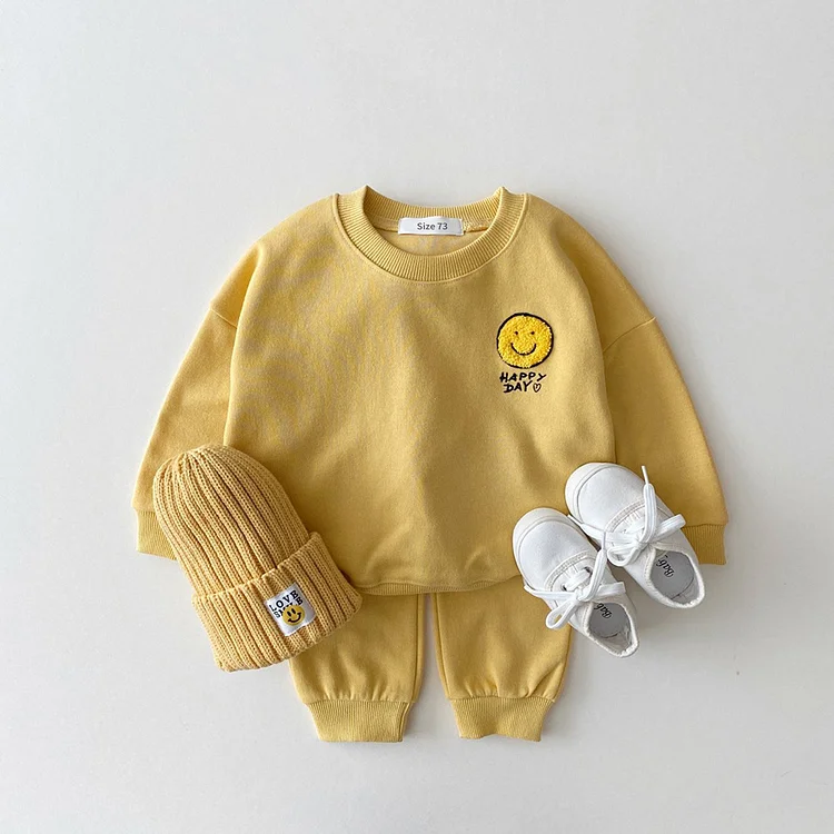 Toddler Boy/Girl Embroideried Smiling Face Patch Pullover T-shirt and Casual Pants Set