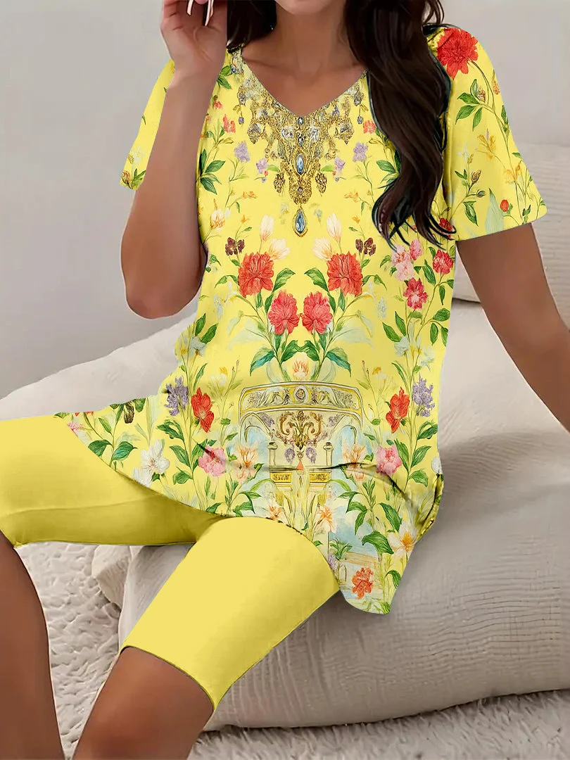 Women Floral, Yellow, Red DZCJ0167 Short Sleeve Tops and Shorts Plus Size
