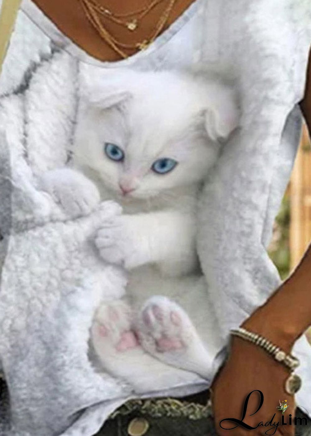 Plus Size White V Neck Little Rabbit Print Vest Summer