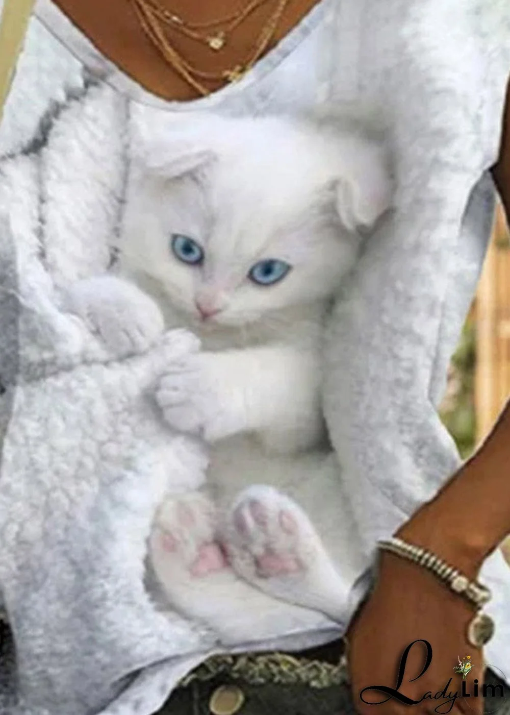 Plus Size White V Neck Little Rabbit Print Vest Summer