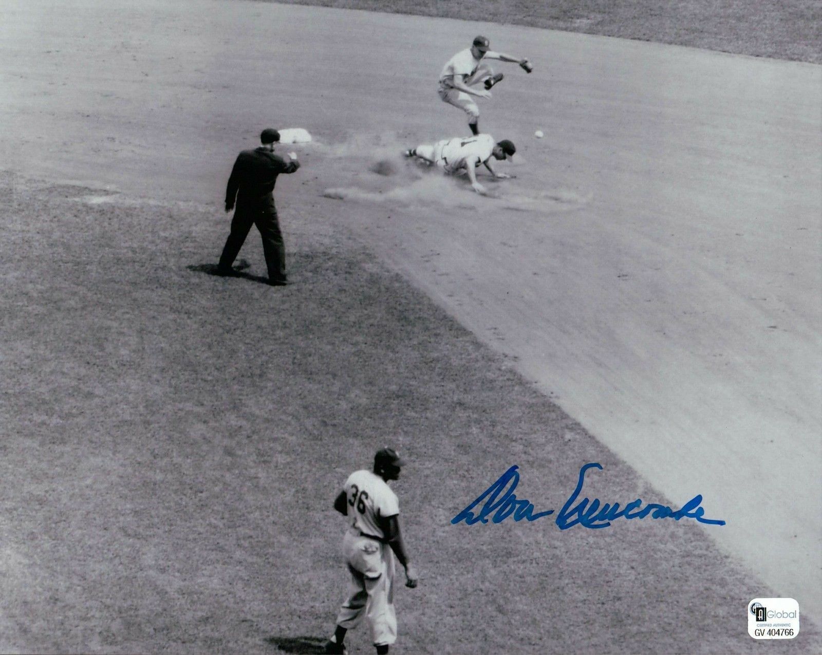 Don Newcombe Signed 8X10 Photo Poster painting Autograph Dodgers Play at 2nd Auto GAI COA