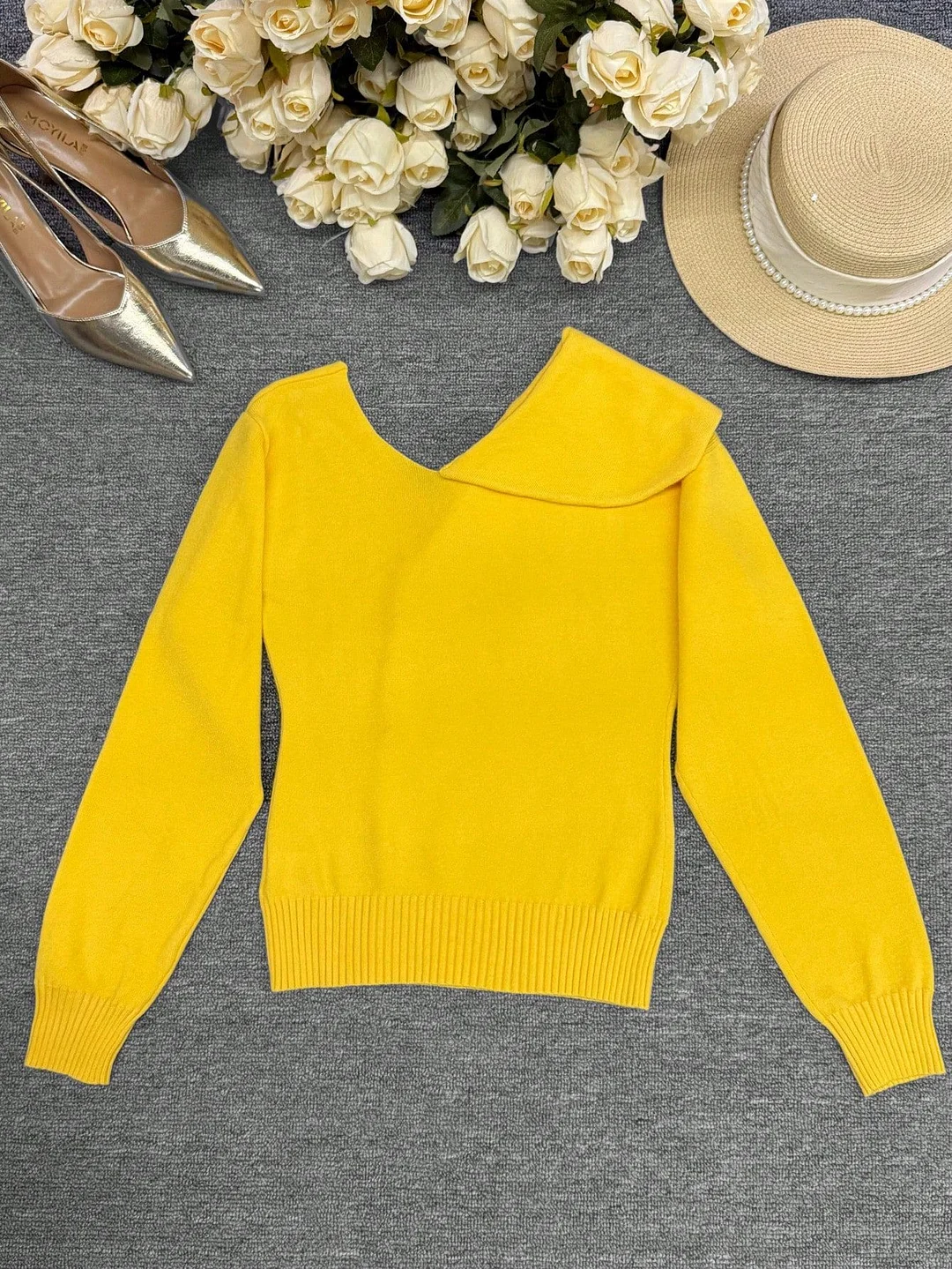 Nigikala Nigikala Big Collar Elegant Knitted Jersey Solid Color Front Row Fake Button