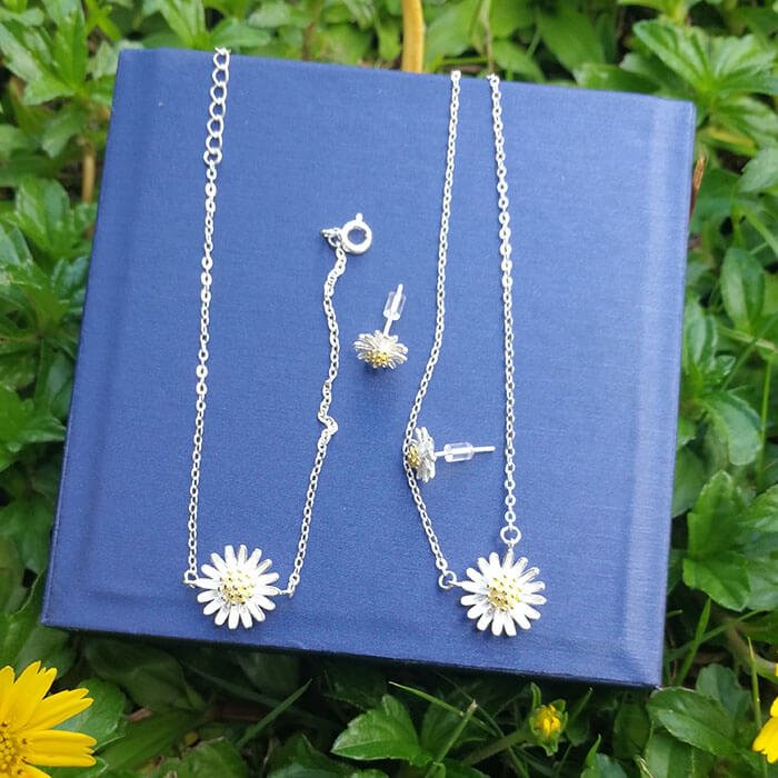 Buy Daisy Jewelry for Women Flower Necklace/ Earrings/ Bracelet
