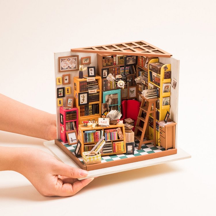  Robotime Online Rolife Sam's Study Library DIY Miniature House Kit DG102