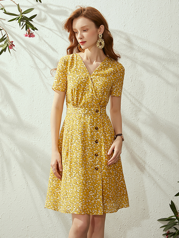 Silk Dress Short-sleeved V-neck Slimming Style
