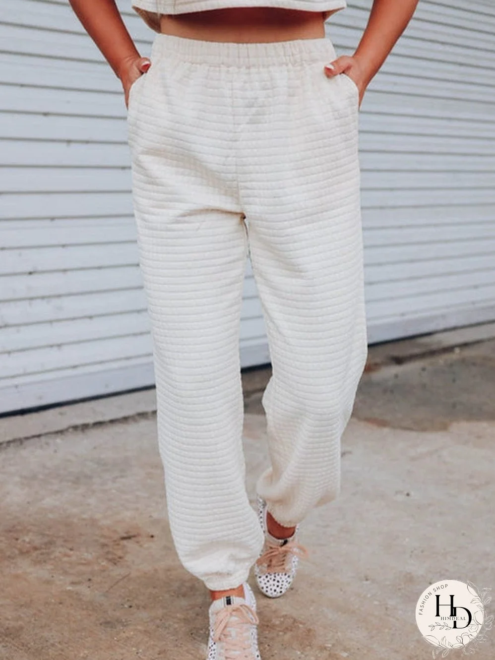 Chic White Textured Lattice Crop Top and Jogger Pants Ensemble