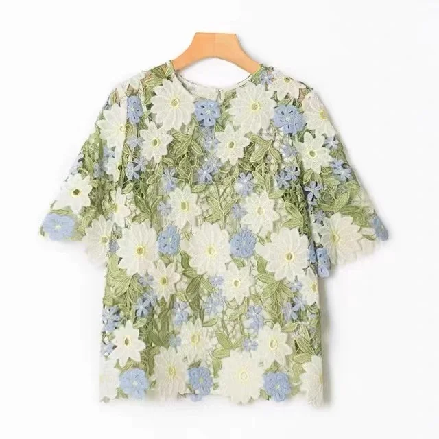 Boutique Green O-neck Hollow Out Floral Embroidery Short Sleeve Blouse