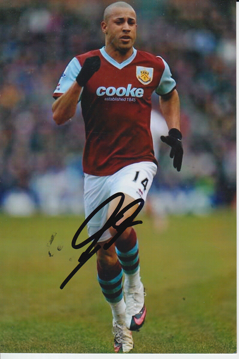 BURNLEY HAND SIGNED TYRONE MEARS 6X4 Photo Poster painting 2.