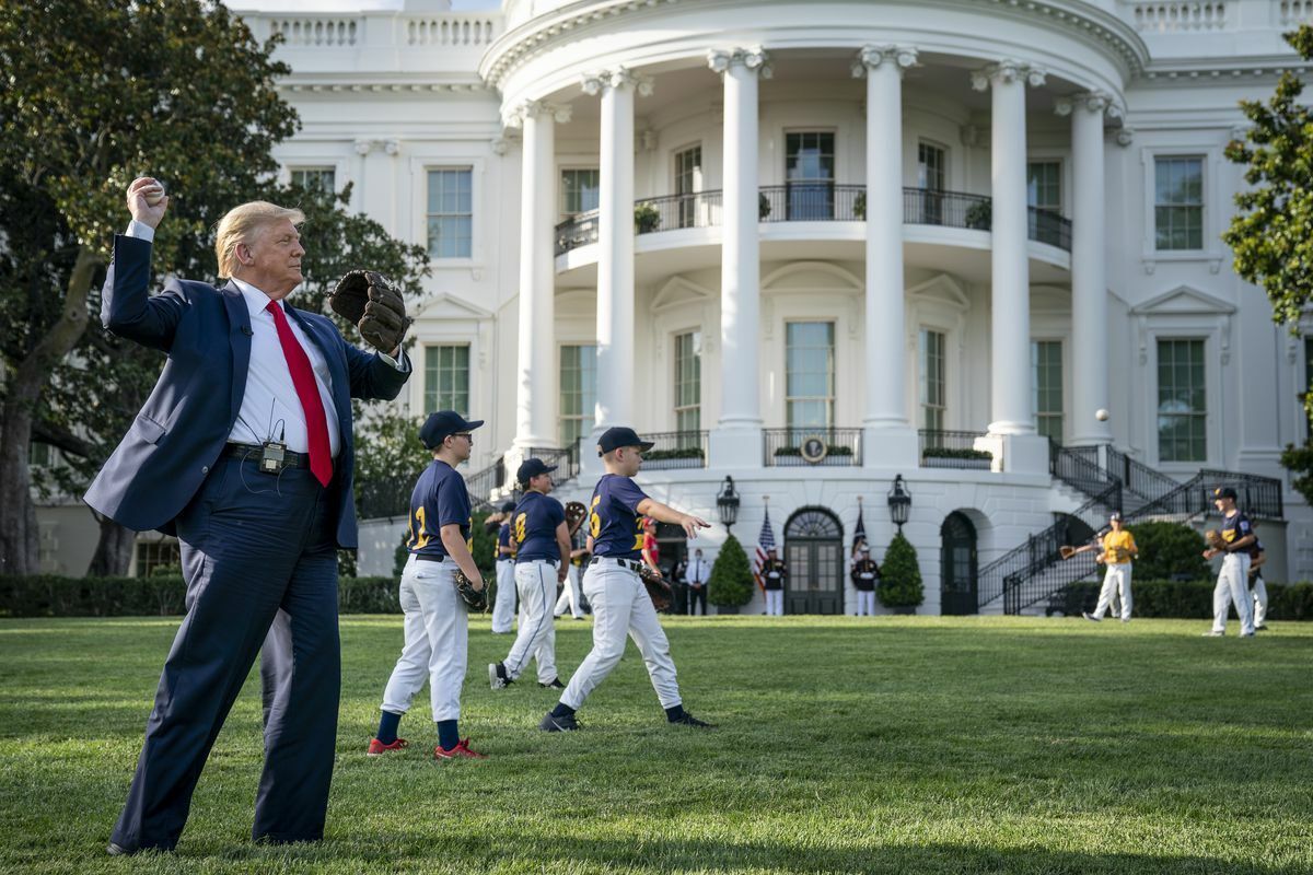 PRESIDENT DONALD TRUMP BASEBALL WHITE HOUSE ON SOUTH LAWN 8.5 X11 Photo Poster painting PICTURE