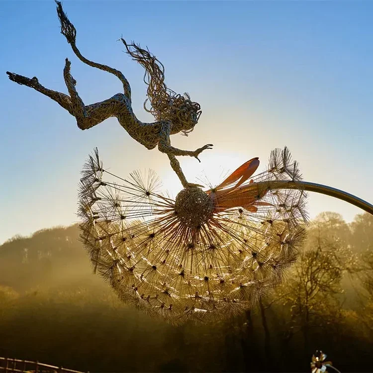 Wayne Wallace 🧚Wonderland-like Winter Garden Decoration