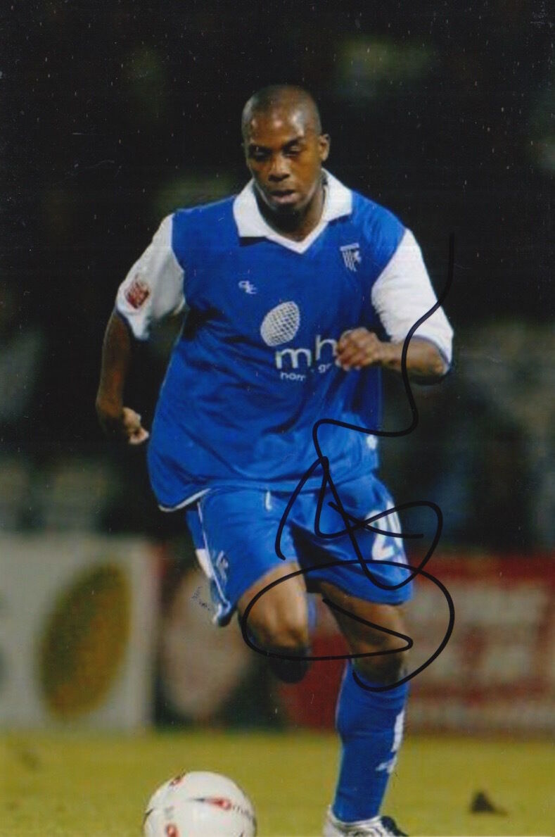 GILLINGHAM HAND SIGNED DARREN BYFIELD 6X4 Photo Poster painting.