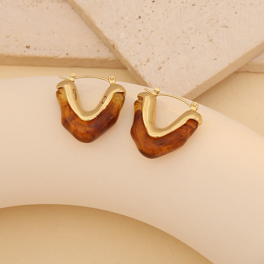 Fashion U-Shape Stainless Steel Electroplating Stud Earrings