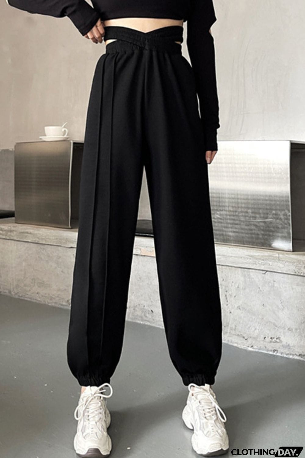 Crisscross Long Sweatpants