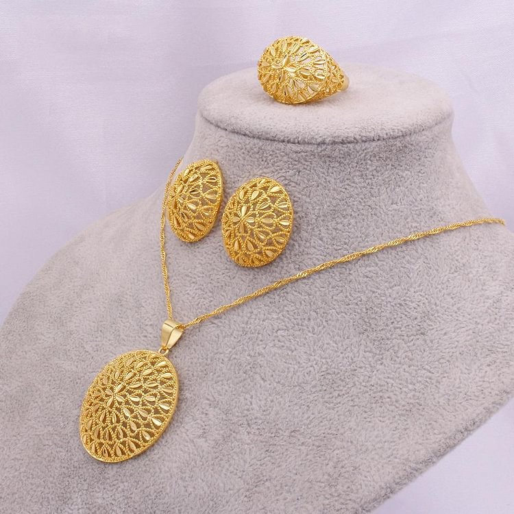 24K round shape hollow bride ornaments