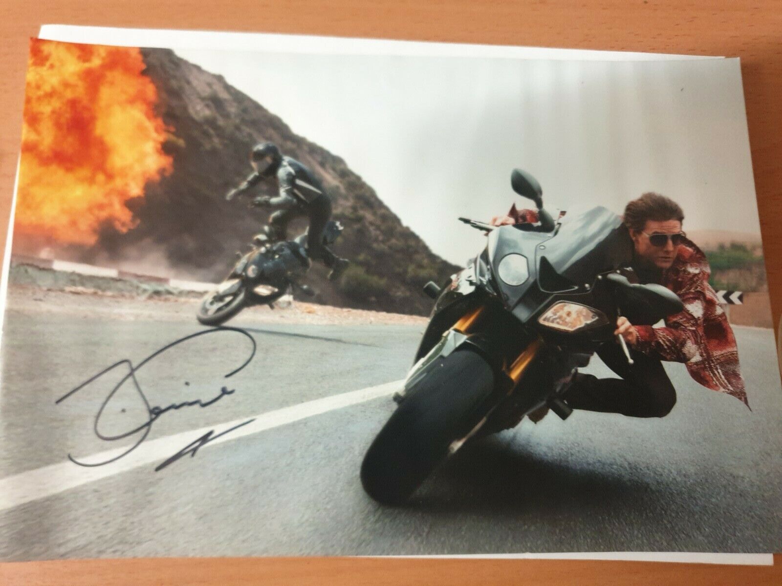 Tom Cruise Hand Signed Mission Impossible 2 10x8 Photo Poster painting with COA