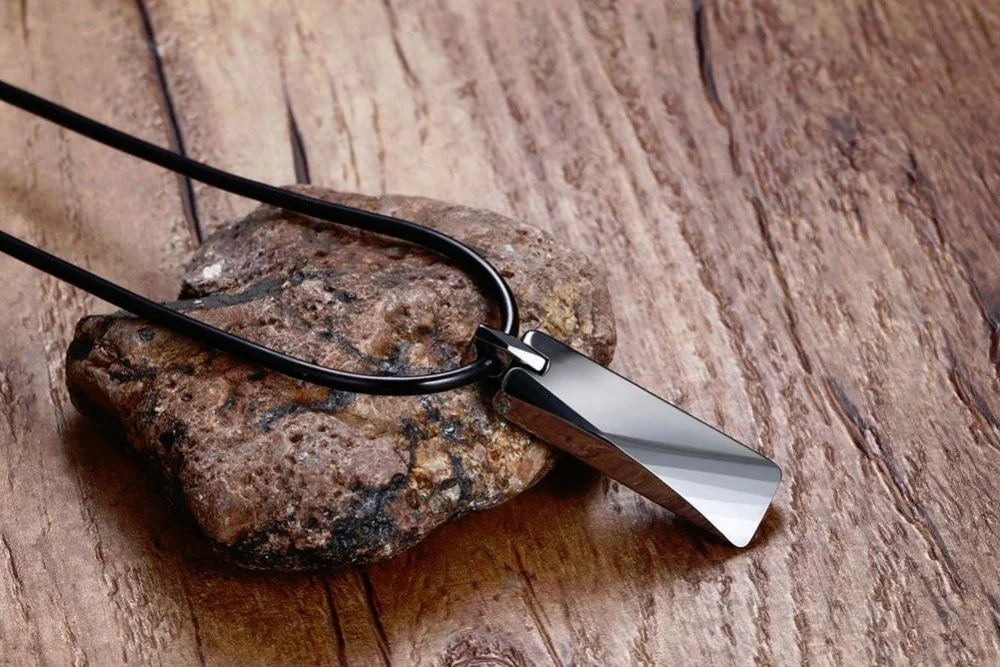 Silver/Black/Blue/Gold Tungsten Carbide Clavicle Chain Men and Women Exaggerated Retro Rhombus Pendant Necklace Jewelry Gifts For Mens And Womens