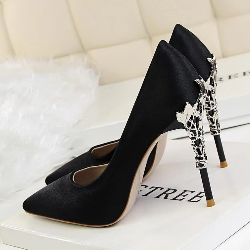 2019 Women pumps Sexy Pointed toe Luxury Metal high heels shoes woman Spring Summer Women party wedding shoes High heels Zapatos 1103-1