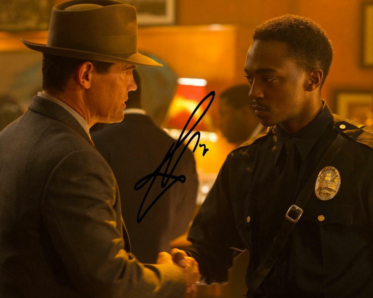 GANGDTER SQUAD Anthony Mackie SIGNED AUTOGRAPHED 10 X 8