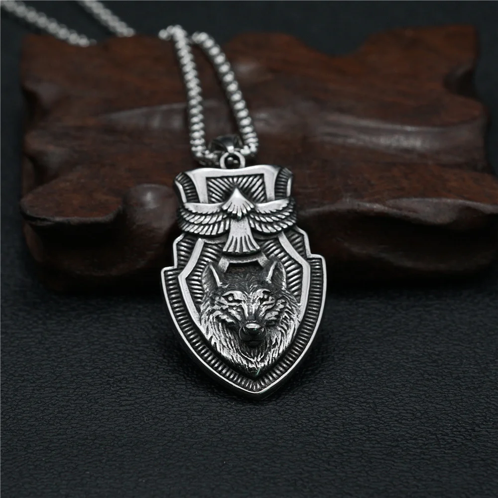 Flying eagle wolf combination pendant