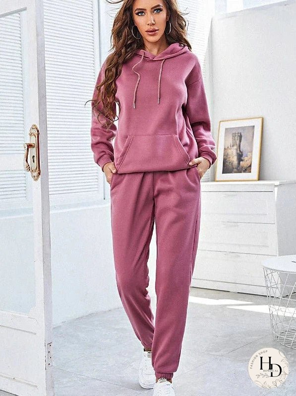 Stylish and Comfy Sweatsuit for Women