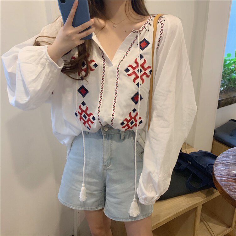 Women Loose Vintage Floral Embroidery Lantern Sleeve Shirts