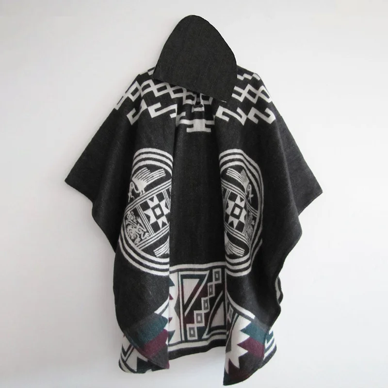 Fashion Retro Ethnic Round Gray Red Totem Cape