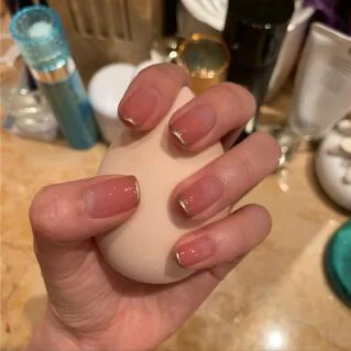 24pcs/Set Middle Long Black Gradient False Nails Pre-design Round Head Nail Art Decoration Fake Beauty Nail Tools with Glue-Nail Inspo