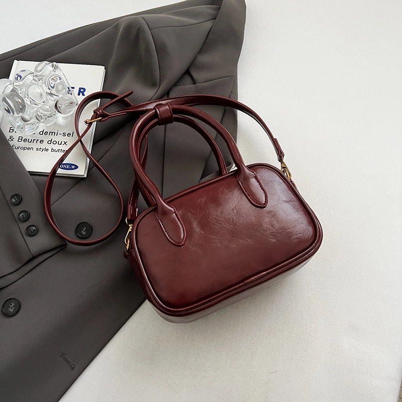 Women’s Pu Leather Solid Color Classic Style Square Zipper Crossbody Bag