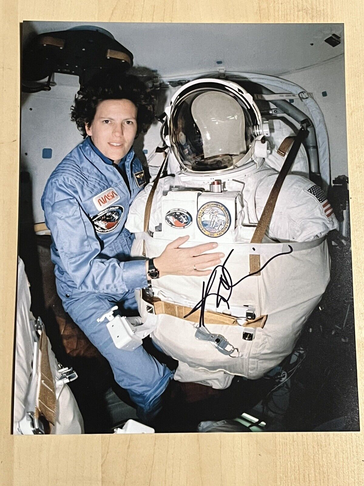 KATHRYN D SULLIVAN SIGNED 8x10 Photo Poster painting NASA ASTRONAUT AUTHENTIC AUTOGRAPHED COA