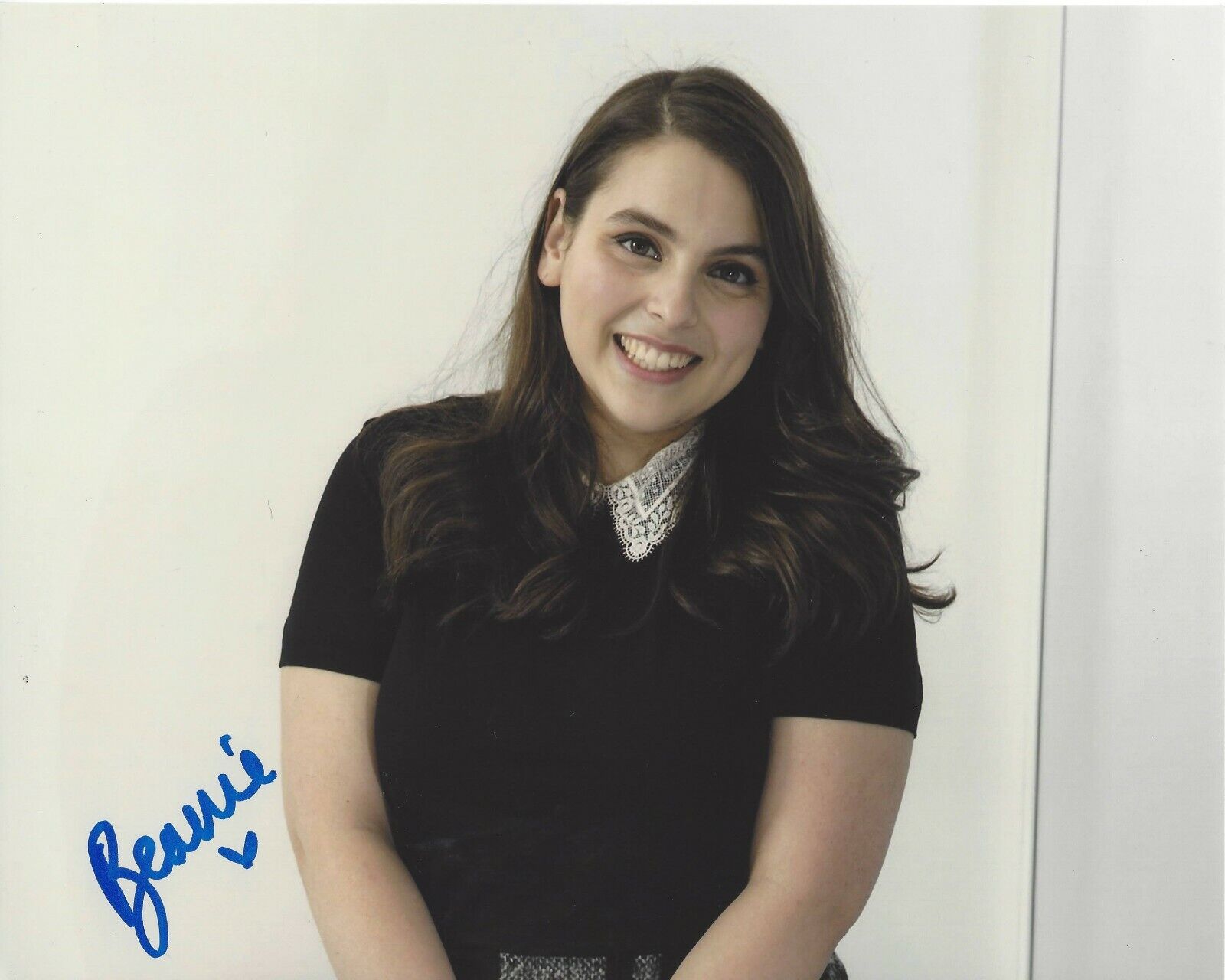 ACTRESS BEANIE FELDSTEIN SIGNED LADY BIRD 8X10 MOVIE Photo Poster painting D WCOA BOOKSMART