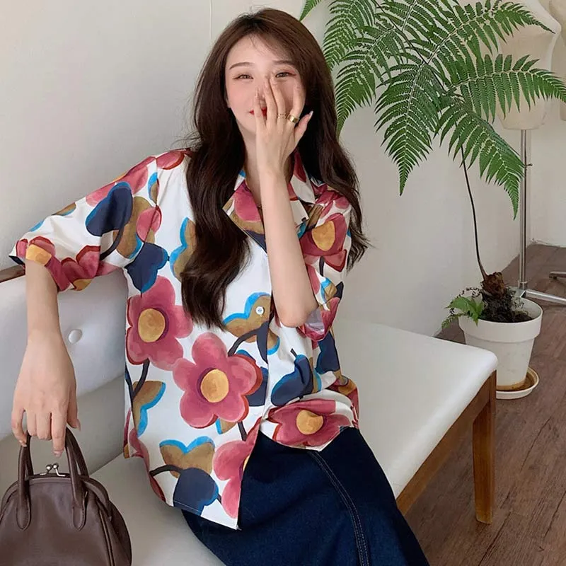 Vintage Floral Print Pocket Loose T-Shirt