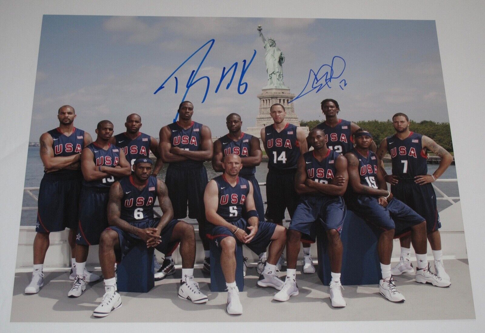 Rare DWIGHT HOWARD & CHRIS BOSH signed TEAM USA