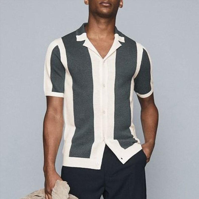 Simple And Sylish Color-Block Slim-Fit Top