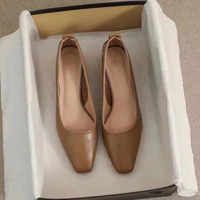Breakj Breakj Spring And Summer New Small Heels Simple Lady Temperament Soft Leather Do Not Sharpen The Tip Of The Single Shoe Low Heel High Heels