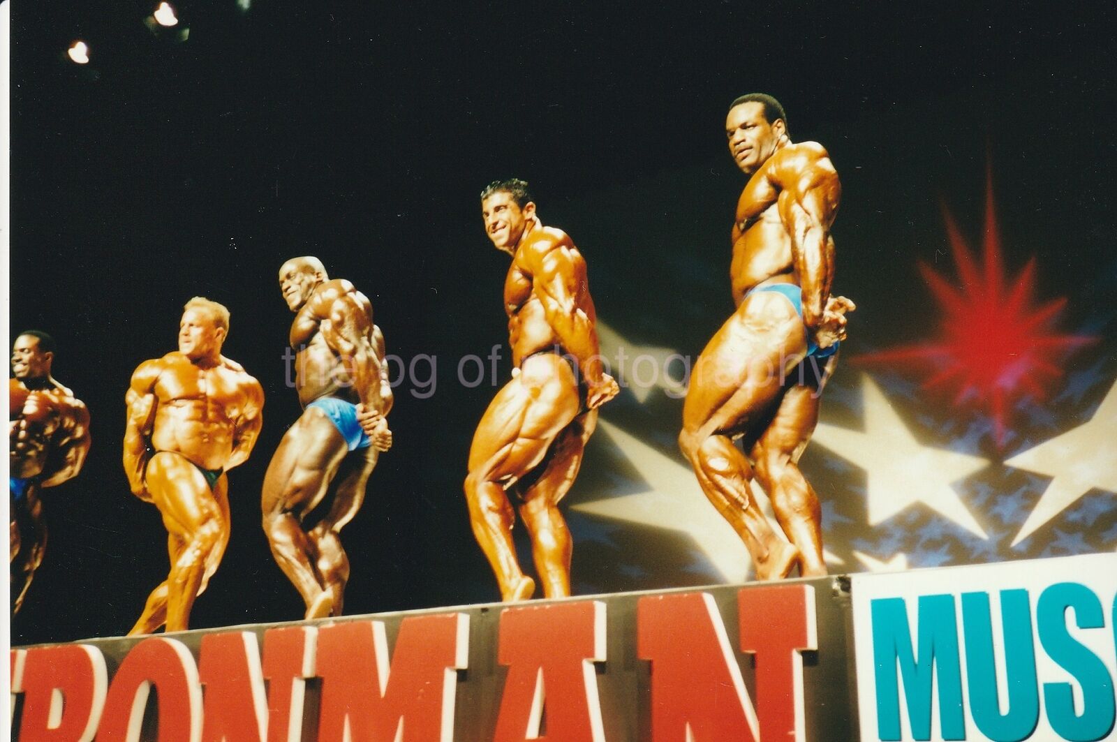 Ironman MUSCLE MEN Found Photo Poster painting Photo Poster paintingGRAPHER GENE MOZEE Bodybuilding 91 4 P