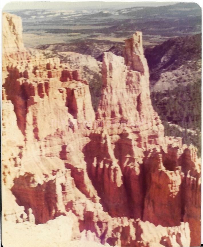 American Landscape FOUND Photo Poster painting Color BRYCE CANYON UTAH VINTAGE JD 14 12 F