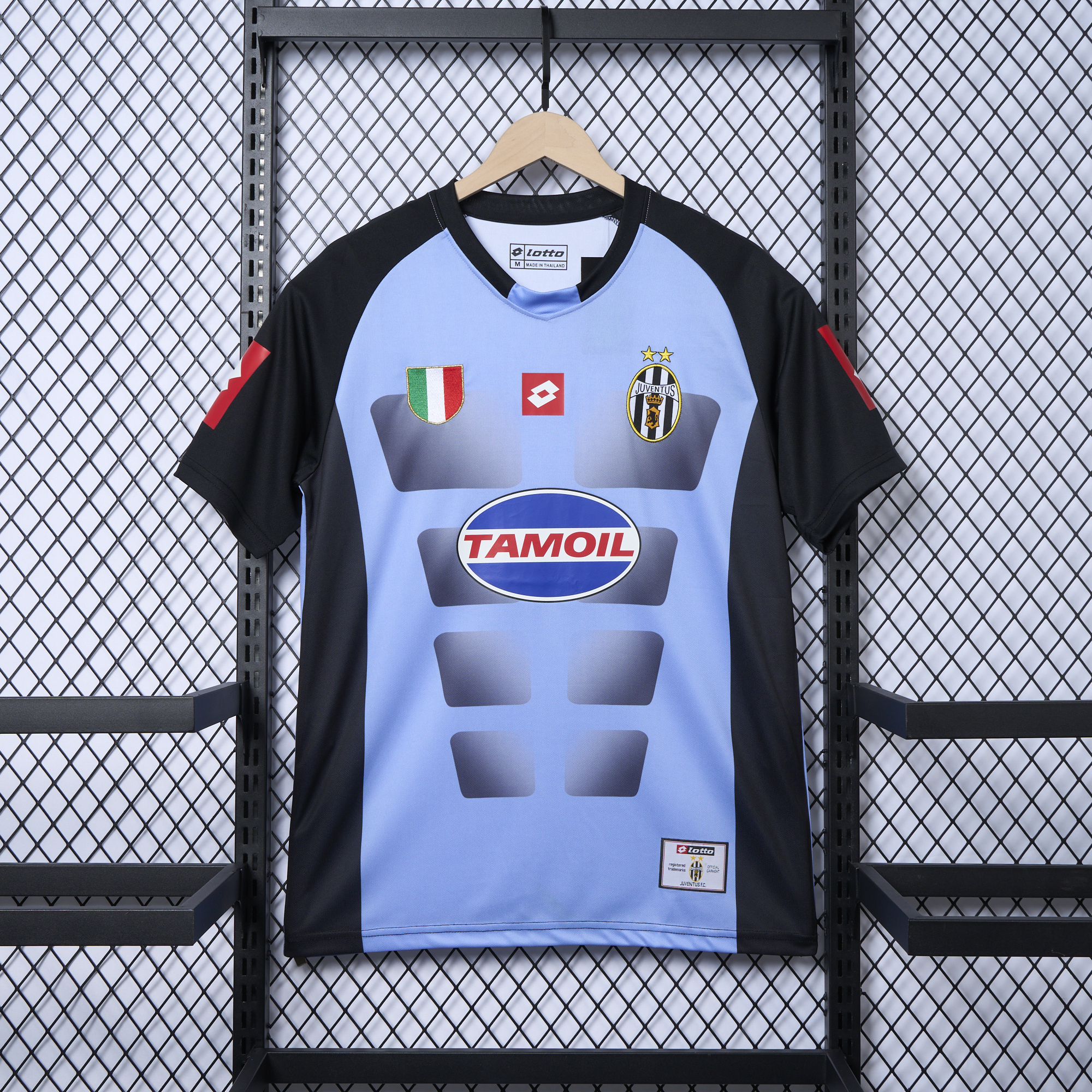 Retro Juventus 2002-03 Blue Goalkeeper Jersey