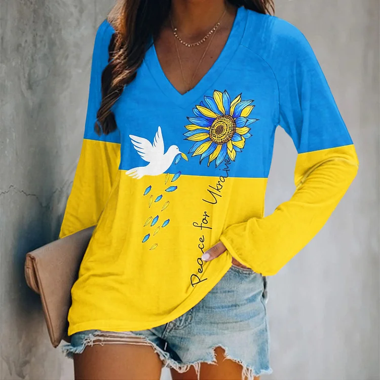 Women's Peace For Ukraine V-neck T-shirt