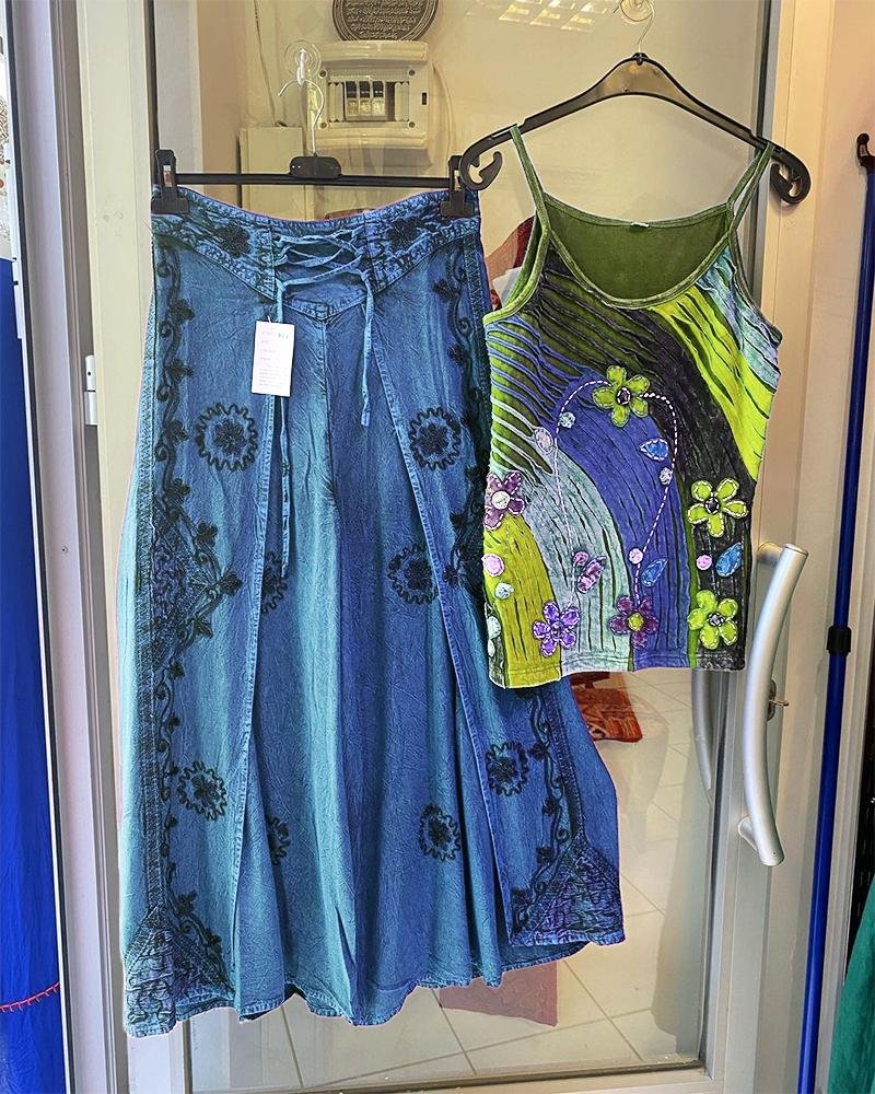 Women Floral Print Sleeveless Suit