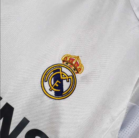 Retro Real Madrid 2004/2005 Home Football Shirt Thai Quality